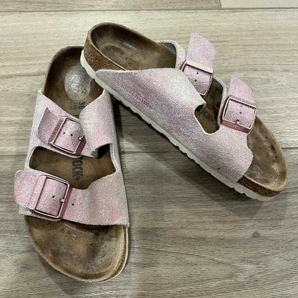 Birkenstock Women Size 38 Narrow Arizona Metallic Fuchsia Leather Slides - Picture 1 of 7
